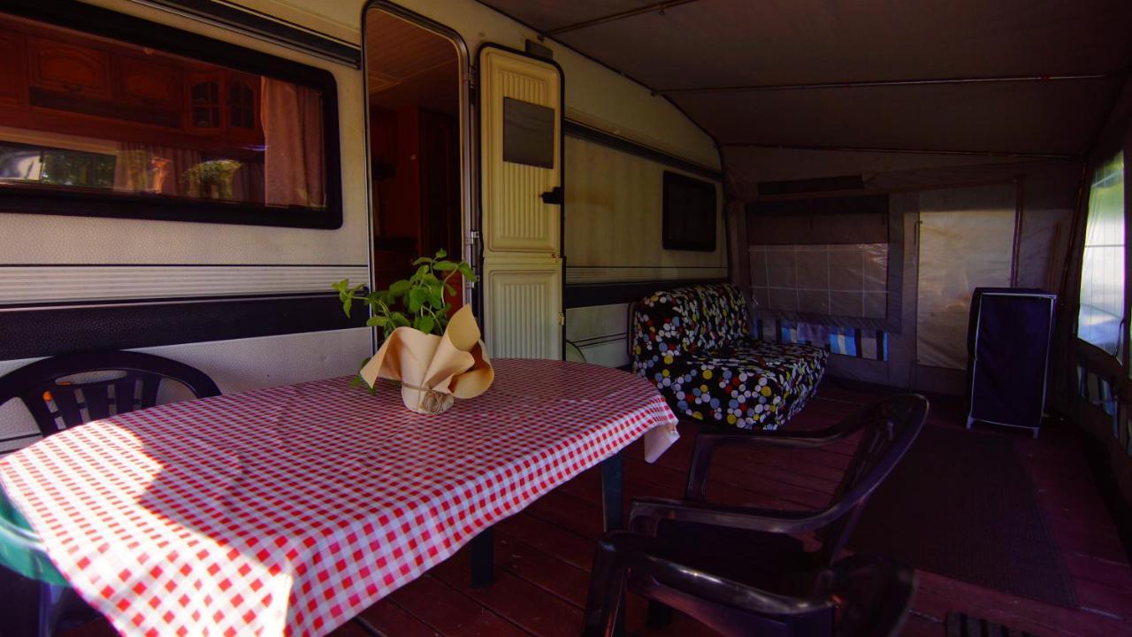 Sonata Camp Hotel Ястарня Екстериор снимка